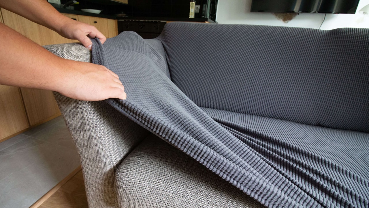 Stretching the Coverlastic slipcover